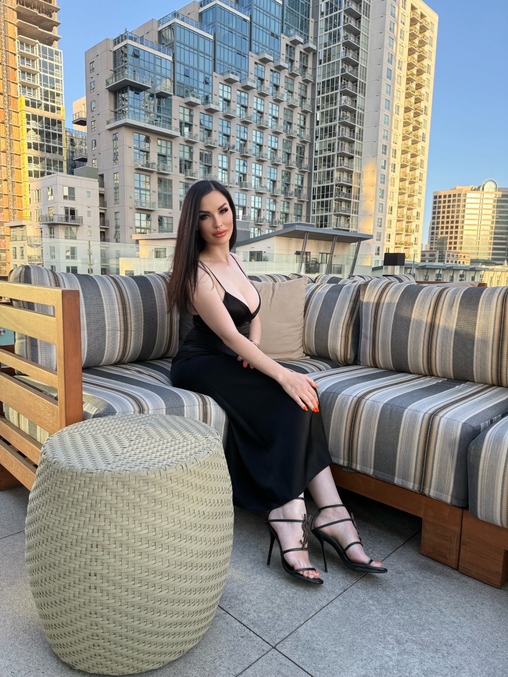 Julia Beauty